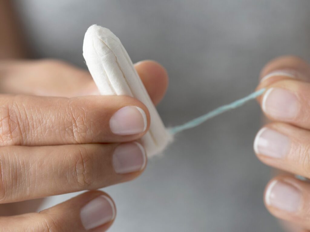 toxic metals in tampons