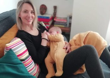 “Pregnancy and breastfeeding broke my back” 