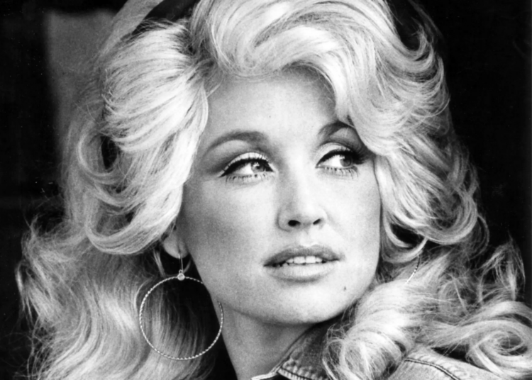 Reflections on the powerful life lessons Dolly Parton leaves us with